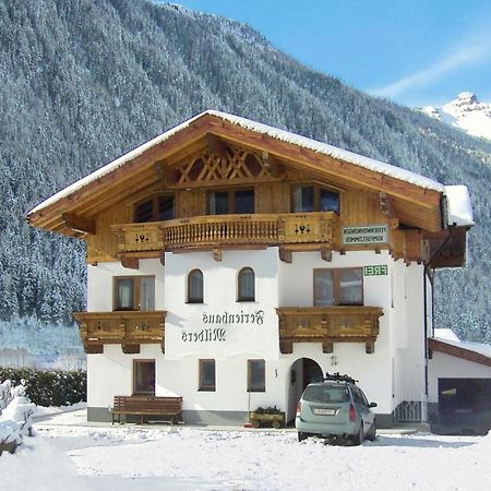 Appartamento Flat With Sep Entrance On Ground Floor In Neustift Neustift im Stubaital Esterno foto
